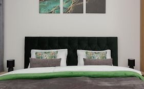 Cozy Studio Żupnicza Soho Factory by Renters